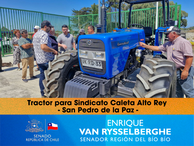 Tractor Caleta Alto Rey